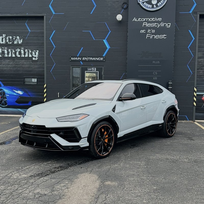 Lamborghini Urus — Window Tint